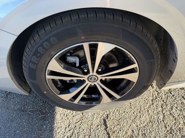 2022 Nissan Sentra SV CVT - 23079659 - 9