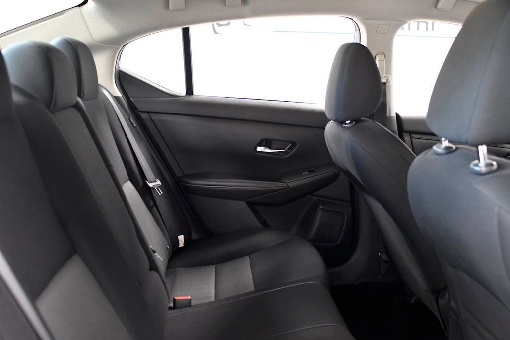 2022 Nissan Sentra SV CVT - 22385371 - 13