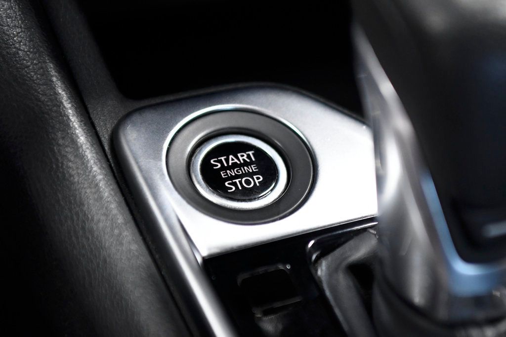 2022 Nissan Sentra SV CVT - 22385371 - 25