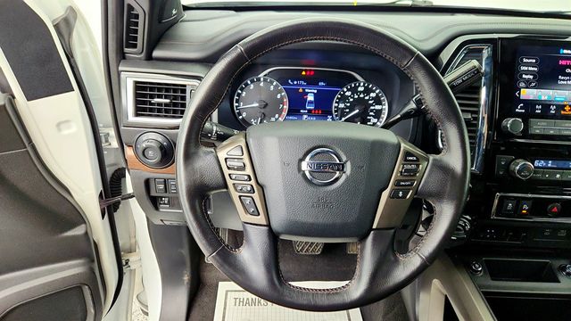 2022 Nissan Titan 4x4 Crew Cab Platinum Reserve - 23014234 - 11