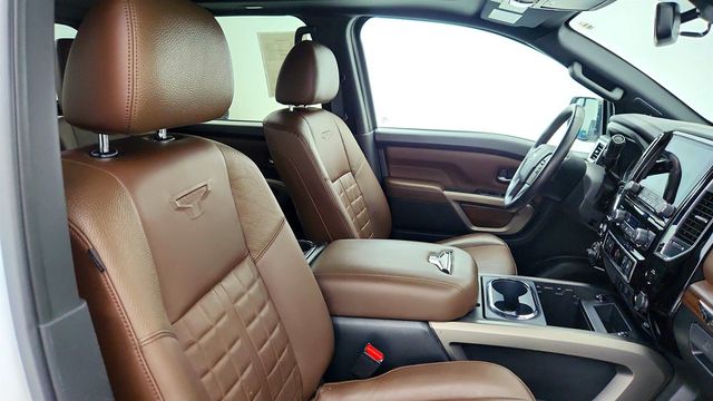 2022 Nissan Titan 4x4 Crew Cab Platinum Reserve - 23014234 - 21