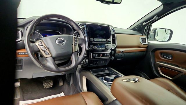 2022 Nissan Titan 4x4 Crew Cab Platinum Reserve w/ Moonroof & Utility Pkgs - 23014234 - 10