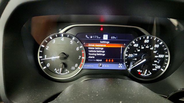 2022 Nissan Titan 4x4 Crew Cab Platinum Reserve w/ Moonroof & Utility Pkgs - 23014234 - 12