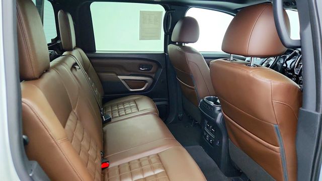 2022 Nissan Titan 4x4 Crew Cab Platinum Reserve w/ Moonroof & Utility Pkgs - 23014234 - 20