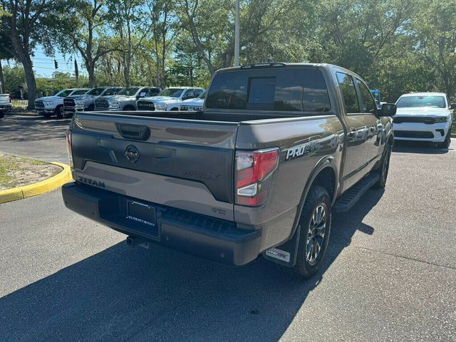 2022 Nissan Titan 4x4 Crew Cab PRO-4X - 23027983 - 9