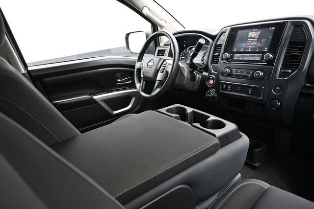 2022 Nissan Titan 4x4 Crew Cab SV - 23045295 - 15