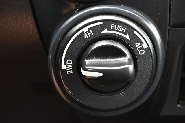 2022 Nissan Titan 4x4 Crew Cab SV - 23045295 - 20