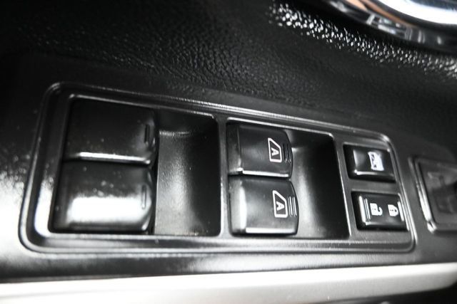 2022 Nissan Titan 4x4 Crew Cab SV - 23045295 - 27