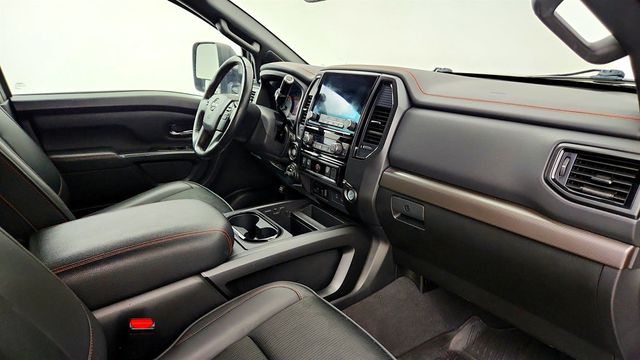 2022 Nissan Titan XD 4x4 Crew Cab PRO-4X with Rugged Step Boards - 23057803 - 24