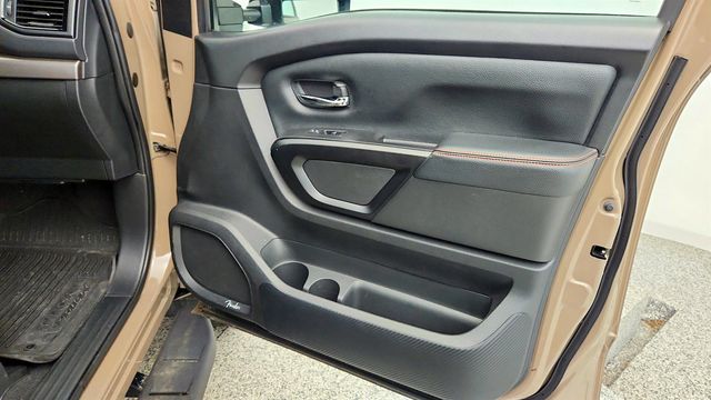 2022 Nissan Titan XD 4x4 Crew Cab PRO-4X with Rugged Step Boards - 23057803 - 25
