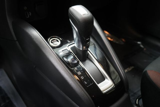 2022 Nissan Versa SR CVT - 22997866 - 17