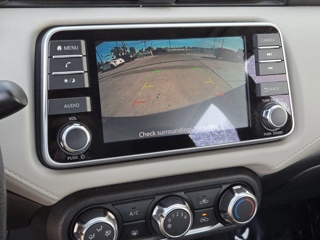 2022 Nissan Versa SV CVT - 22824727 - 18