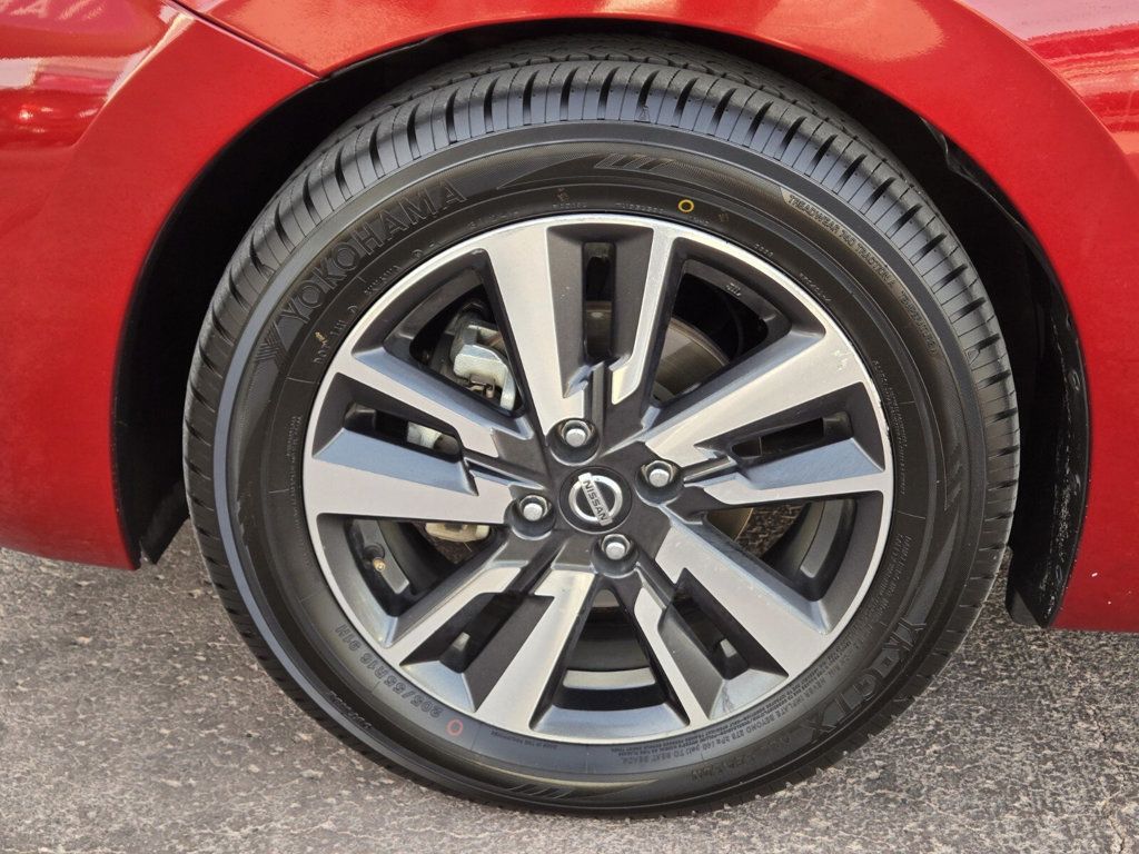 2022 Nissan Versa SV CVT - 22824727 - 5