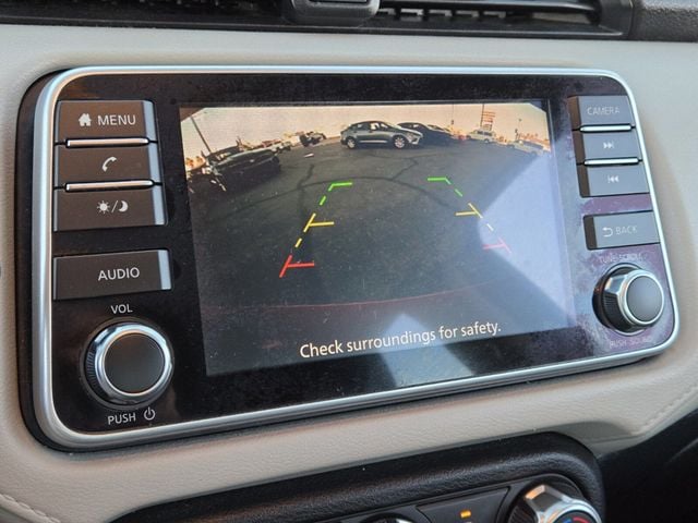 2022 Nissan Versa SV CVT - 22887867 - 17