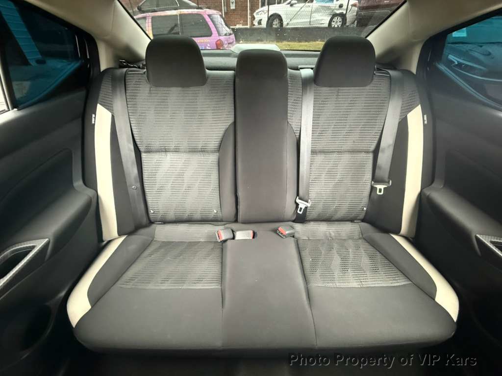 2022 Nissan Versa SV CVT - 22996216 - 17