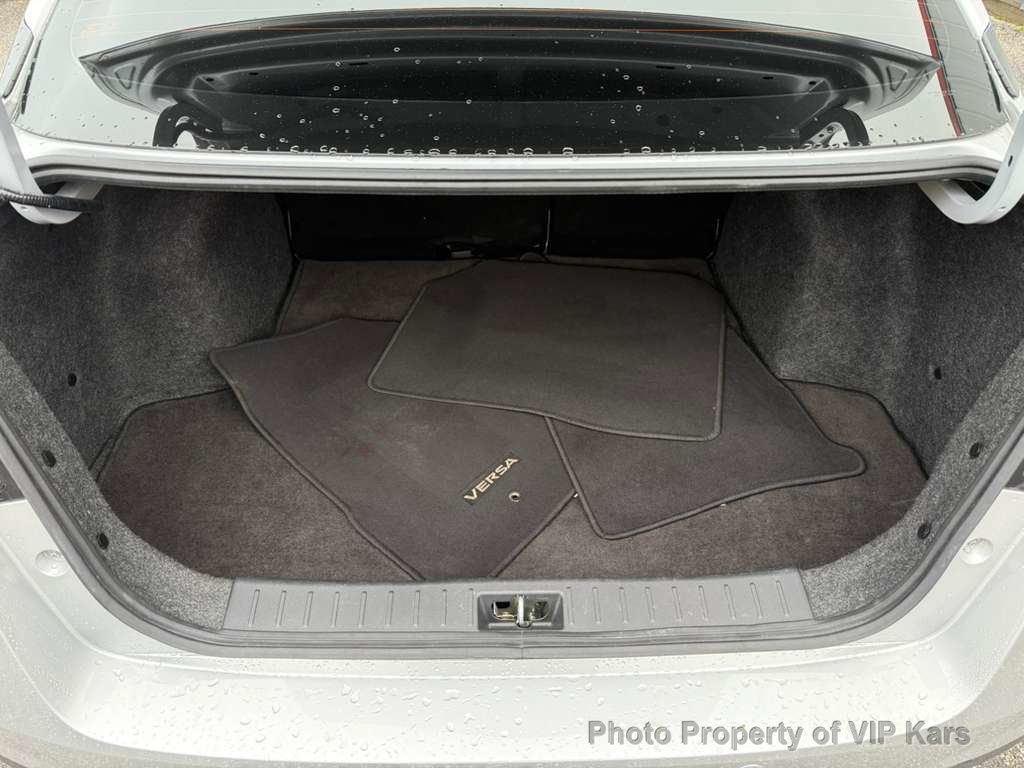 2022 Nissan Versa SV CVT - 22996216 - 19