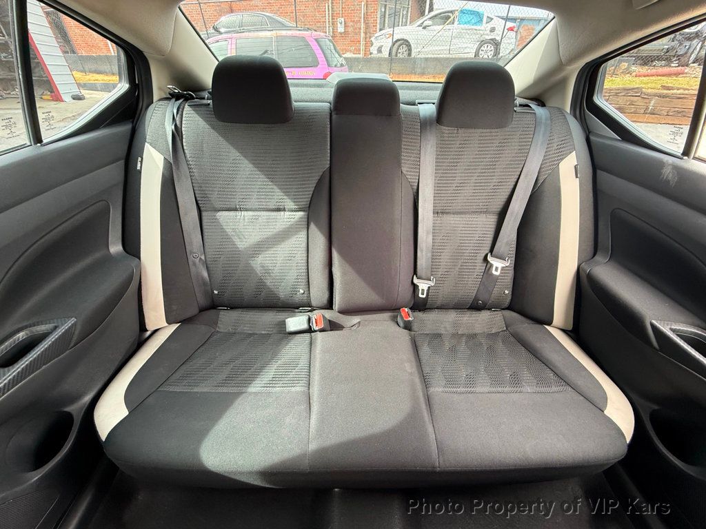 2022 Nissan Versa SV CVT - 23009211 - 17