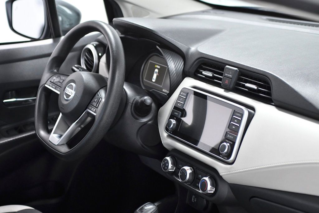 2022 Nissan Versa SV CVT - 22379225 - 16