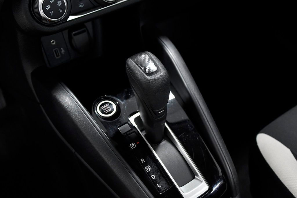 2022 Nissan Versa SV CVT - 22379225 - 24