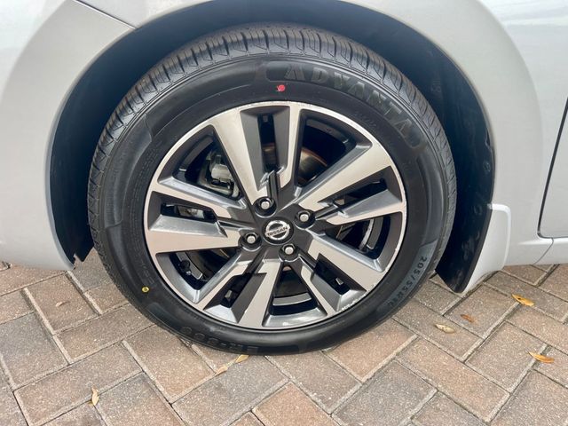 2022 Nissan Versa SV CVT - 22948215 - 7