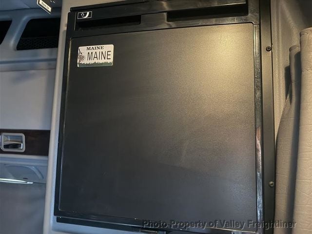 2022 Peterbilt 389  - 23095610 - 27