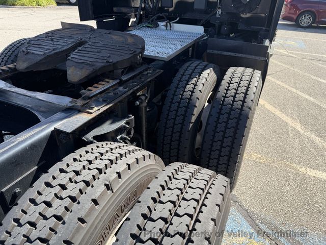 2022 Peterbilt 579  - 23068883 - 10