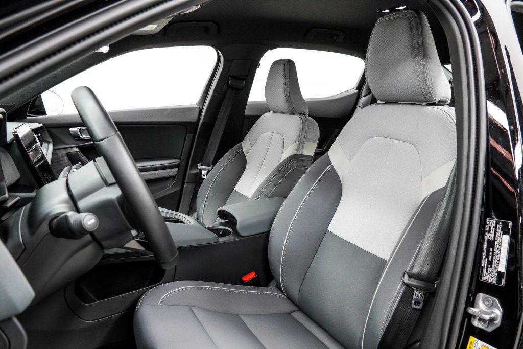 Polestar 2 photo 15