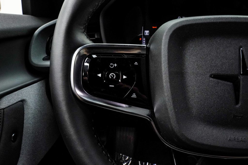 Polestar 2 photo 32
