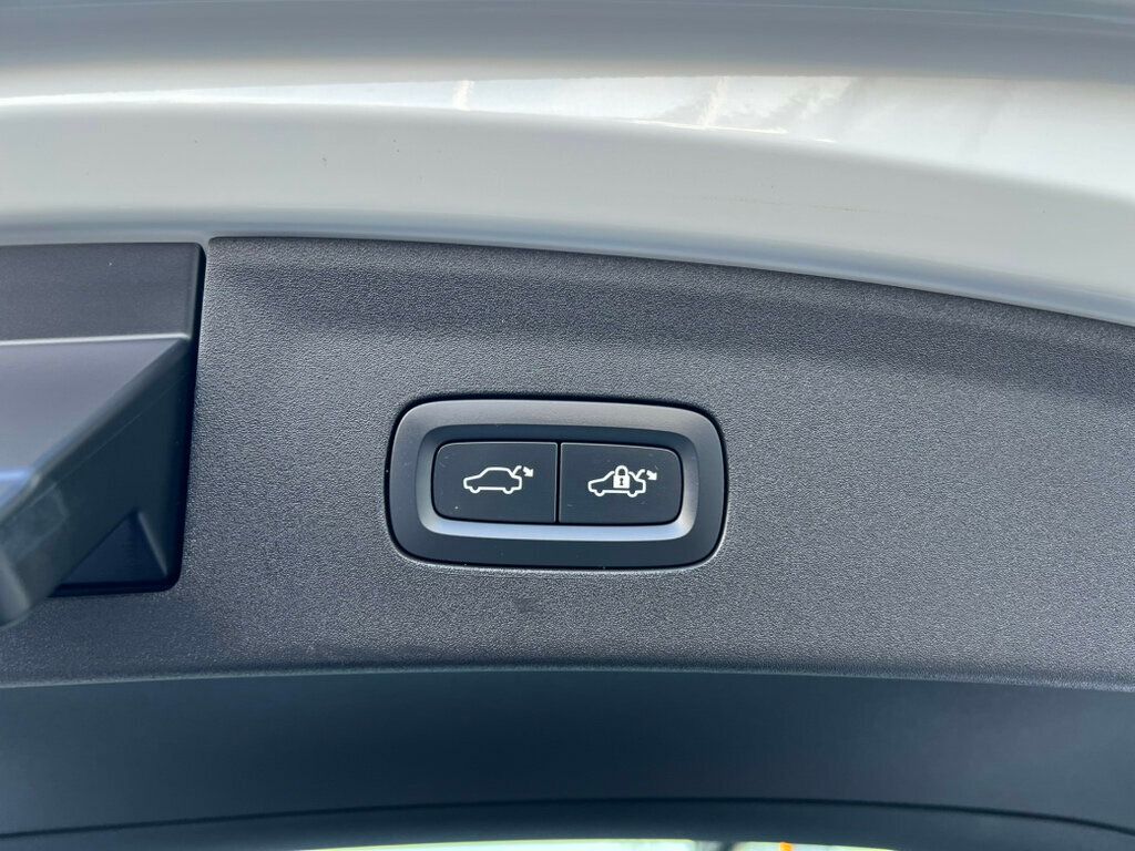 2022 Polestar 2 Long Range Dual Motor - 23025181 - 9