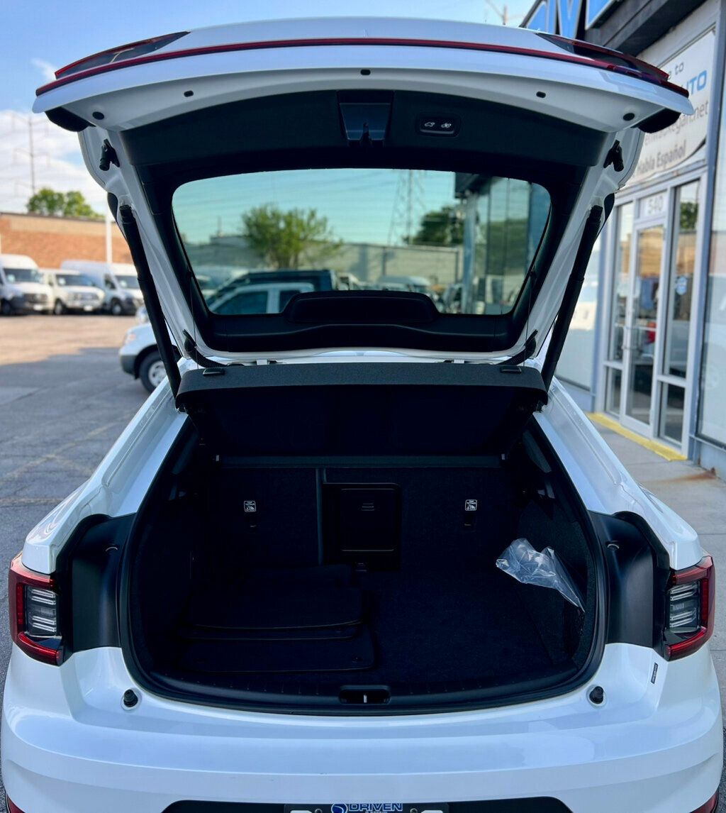 2022 Polestar 2 Long Range Dual Motor - 23025181 - 8