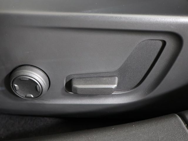 2022 Polestar 2 Long Range Dual Motor - 22954644 - 33