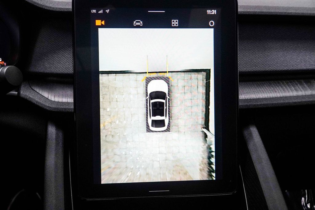 Polestar 2 photo 32