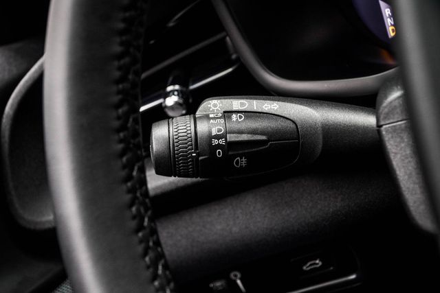 2022 Polestar 2 Long Range Dual Motor - 23059979 - 35