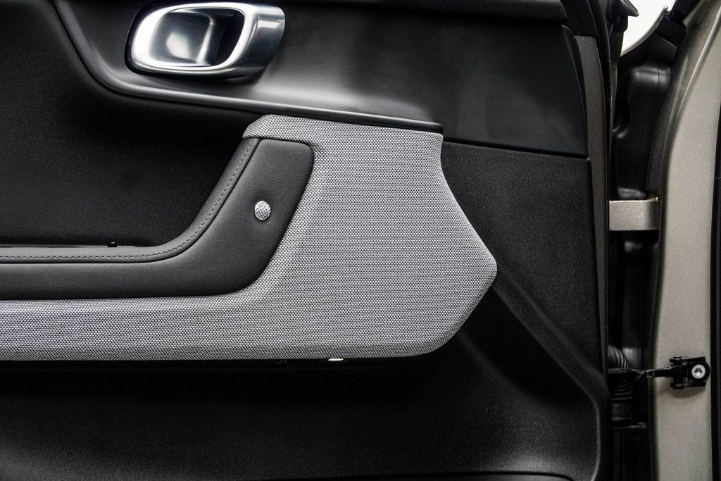 Polestar 2 photo 39