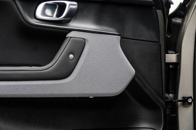 2022 Polestar 2 Long Range Dual Motor - 23059979 - 38