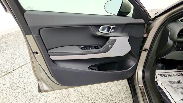 2022 Polestar 2 Long Range Dual Motor - 23061805 - 10