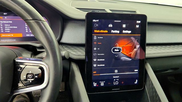 2022 Polestar 2 Long Range Dual Motor w/ 20'' Wheels & Panoramic Glass Roof - 22998196 - 13