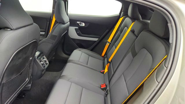 2022 Polestar 2 Long Range Dual Motor w/ Performance Pkg, Plus Pkg & Pilot Pkg - 23065681 - 17