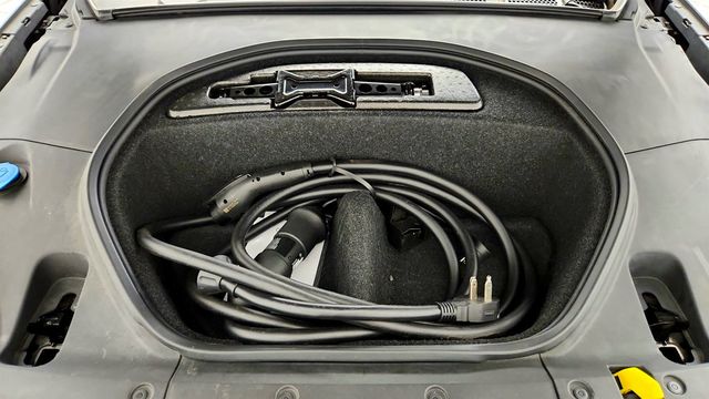 2022 Polestar 2 Long Range Dual Motor w/ Pilot & Plus Packages - 23048567 - 25
