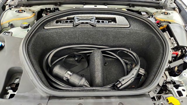 2022 Polestar 2 Long Range Dual Motor w/ Plus Package - 23047096 - 25
