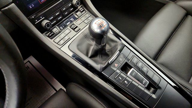 2022 Porsche 718 Boxster T Roadster with Adaptive Sport Seats+, Premium Pkg & Navigation - 22976095 - 16