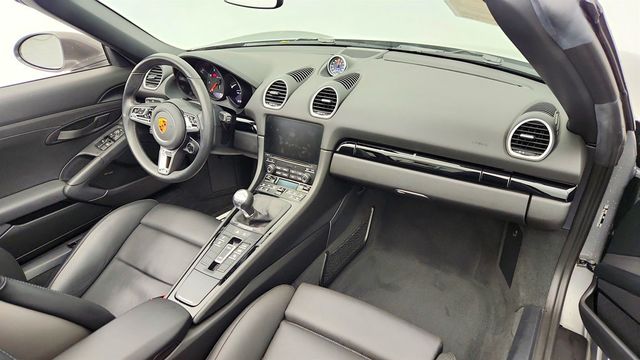2022 Porsche 718 Boxster T Roadster with Adaptive Sport Seats+, Premium Pkg & Navigation - 22976095 - 23