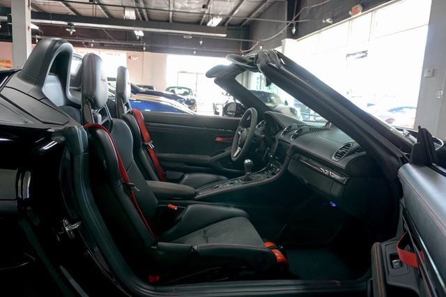 2022 Porsche 718 Spyder *718 Spyder* *6-Speed Manual* *CPO Warranty* *Carbon Buckets* - 23040610 - 29