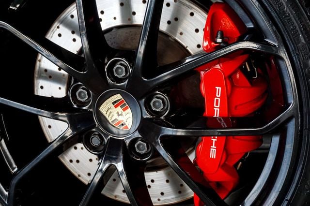 2022 Porsche 718 Spyder *718 Spyder* *6-Speed Manual* *CPO Warranty* *Carbon Buckets* - 23040610 - 38