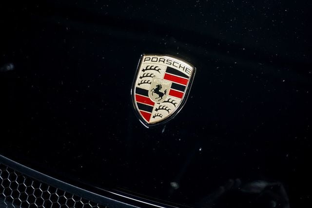 2022 Porsche 718 Spyder *718 Spyder* *6-Speed Manual* *CPO Warranty* *Carbon Buckets* - 23040610 - 68