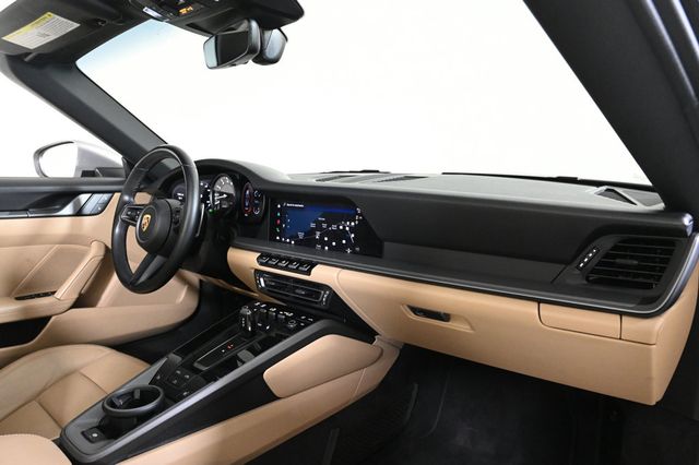 2022 Porsche 911  - 22905747 - 17
