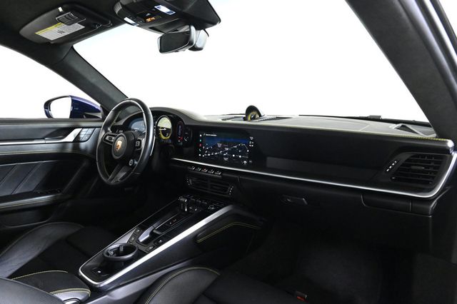 2022 Porsche 911  - 22925200 - 16