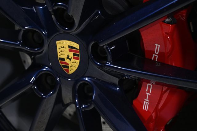 2022 Porsche 911  - 22963132 - 24