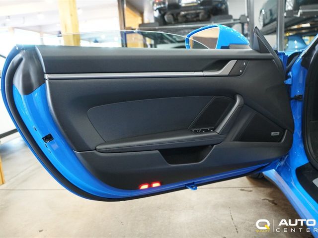 2022 Porsche 911  - 22962394 - 30