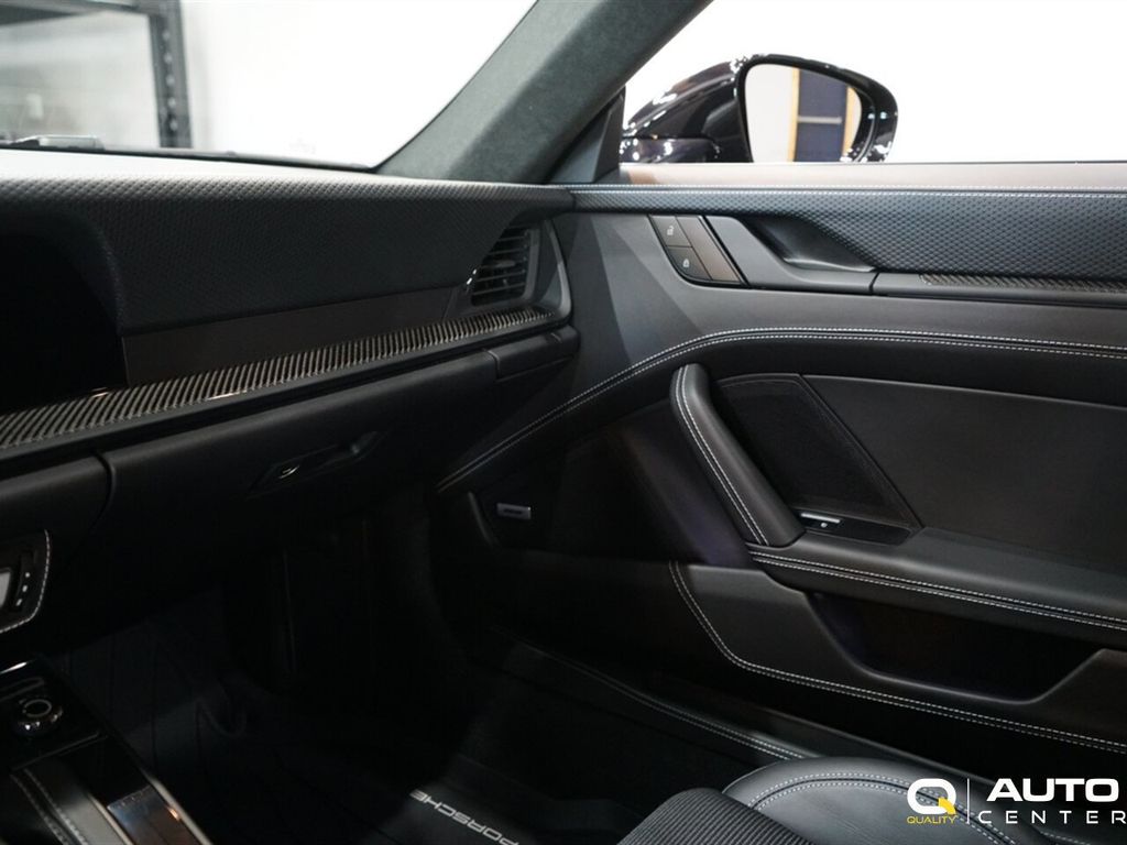 2022 Porsche 911  - 23071264 - 35